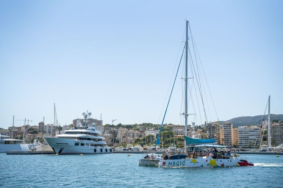 Palma de Mallorca: 5-Hour Catamaran Cruise with Lunch & Swim - Sailing out of Palma with the city behind you