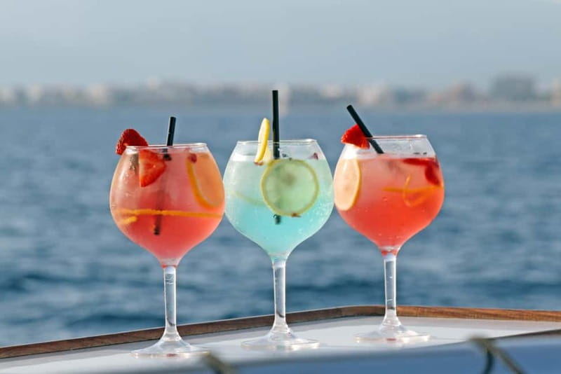 Palma de Mallorca: Deluxe Catamaran Sailing Tour with Meal - Cala Vella is the main event