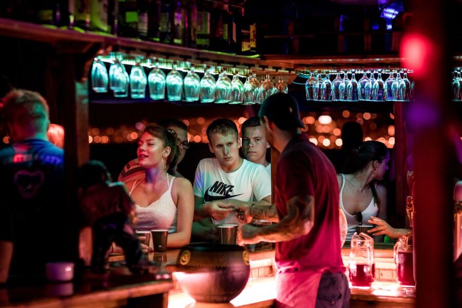 Palma de Mallorca: Night Boat Party with Live DJ - Key points to know before booking