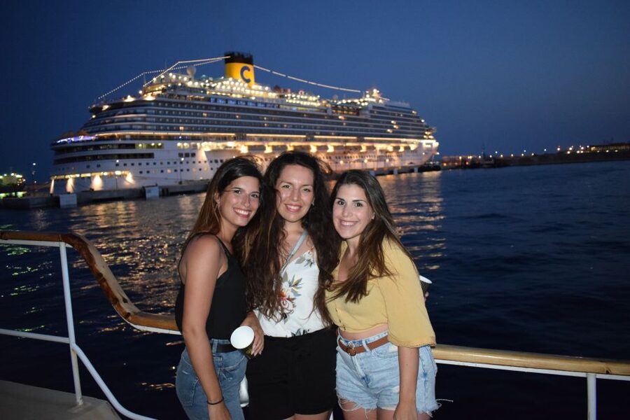Palma de Mallorca: Night Boat Party with Live DJ - What a night on the Barca Samba feels like