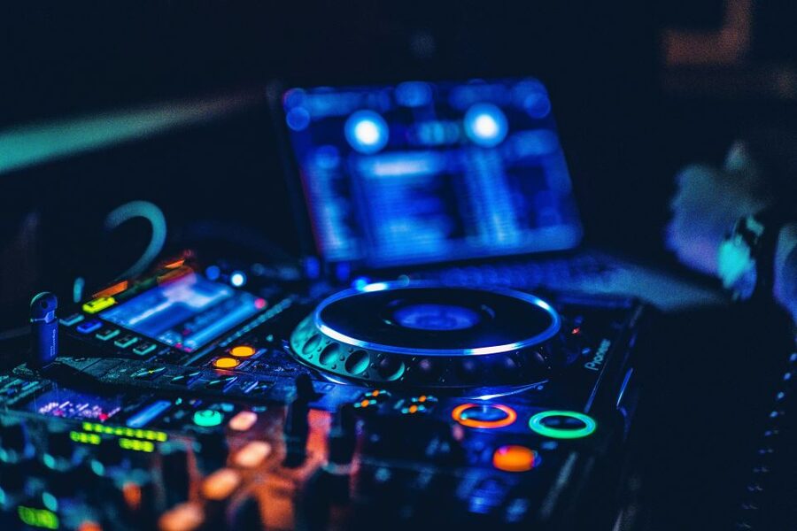 Palma de Mallorca: Night Boat Party with Live DJ - The practical details that make or break the evening