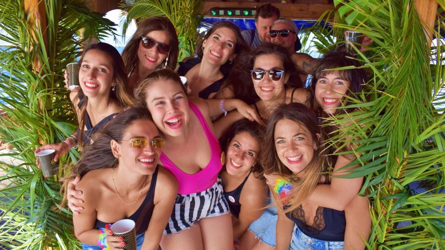 Palma de Mallorca: Palma Bay Boat Tour with Snorkeling - A three-hour Palma Bay outing with a social edge
