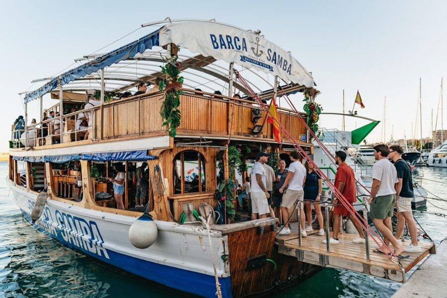 Palma de Mallorca: Sunset Boat Tour - The first part of the cruise, harbor views and city landmarks