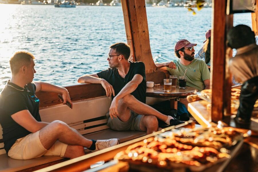Palma de Mallorca: Sunset Boat Tour - Who will enjoy the three-hour format