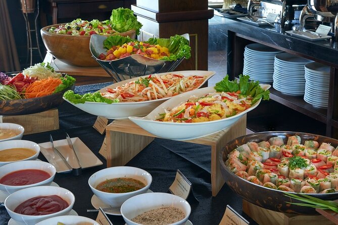Paradise Elegance Cruise 2 days 1 night Halong Bay Tour - Tai Chi at 6:30 a.m. and breakfast at Le Marin