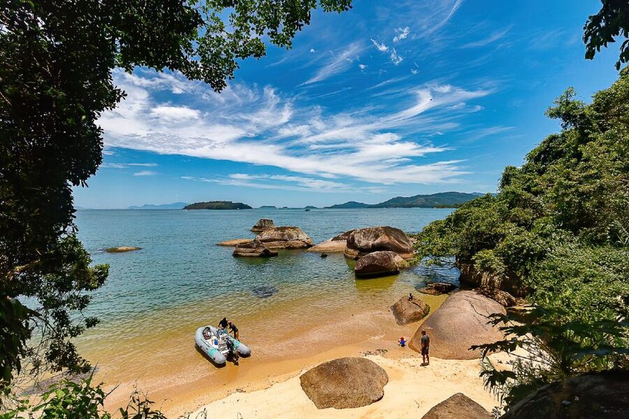 Paraty Bay: Islands & Beaches Boat Tour with Snorkeling - What to expect at the four water stops