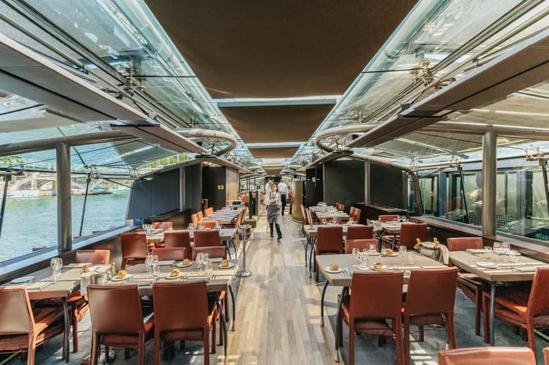 Paris: 2-Hour River Seine Lunch Cruise with 3-course-menu - Place de la Concorde, Grand Palais, and the return to the Eiffel Tower