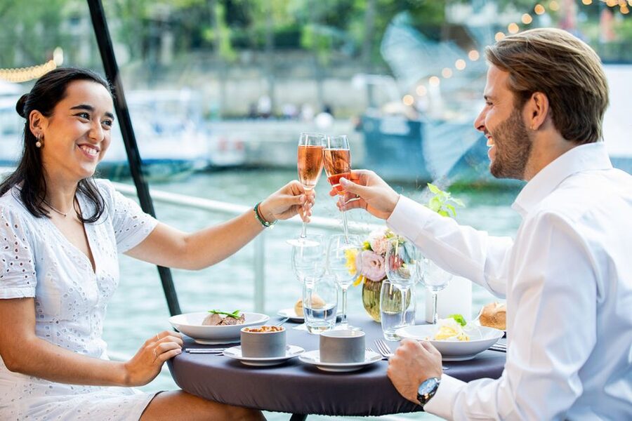 Paris: 3-Course-Dinner Cruise with Wine on the Seine River - Practical Tips Before You Go