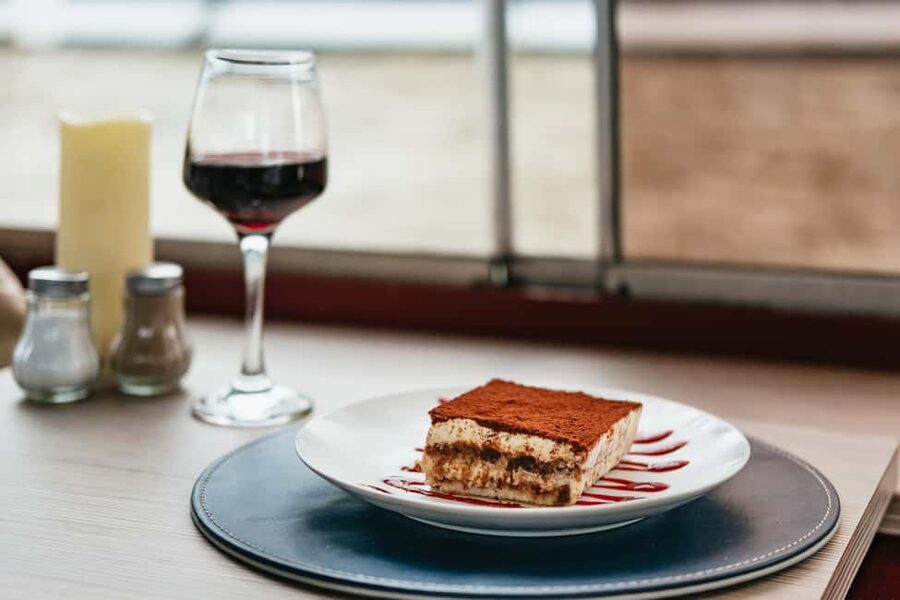 Paris: 3-Course Italian Meal Seine Cruise - Who will enjoy this cruise most