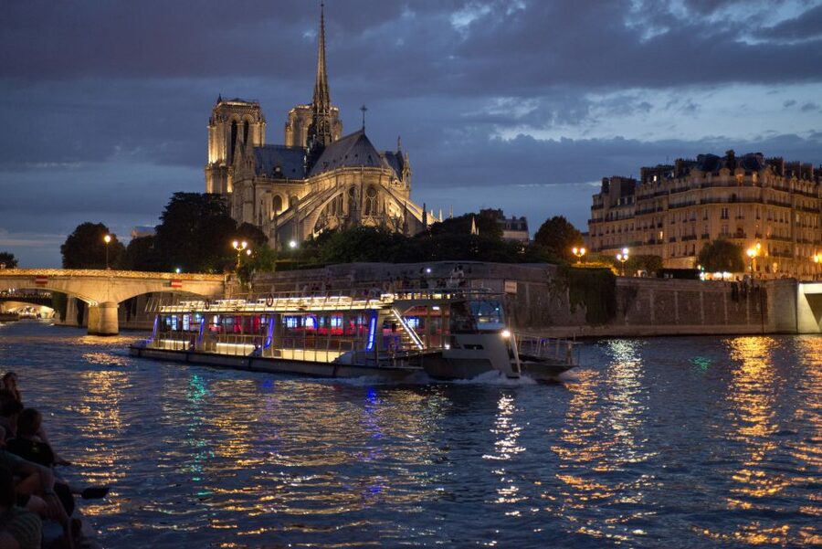 Paris: Big Bus Hop-on Hop-off Tour and Seine River Cruise - What each stop adds to your day