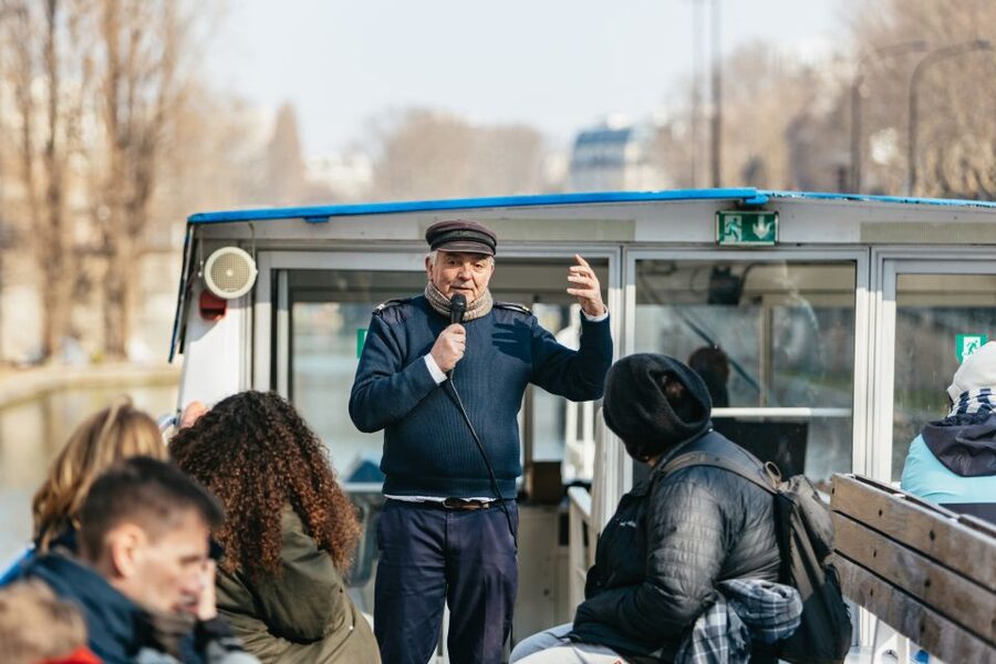 Paris: Cruise on the Saint-Martin Canal and Seine River - Seating, weather, and refreshments