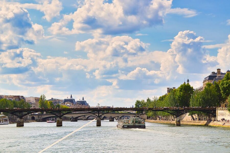 Paris: Day or Sunset Cruise with Drink, Ice Cream or Dessert - Musée d’Orsay and the Institut de France