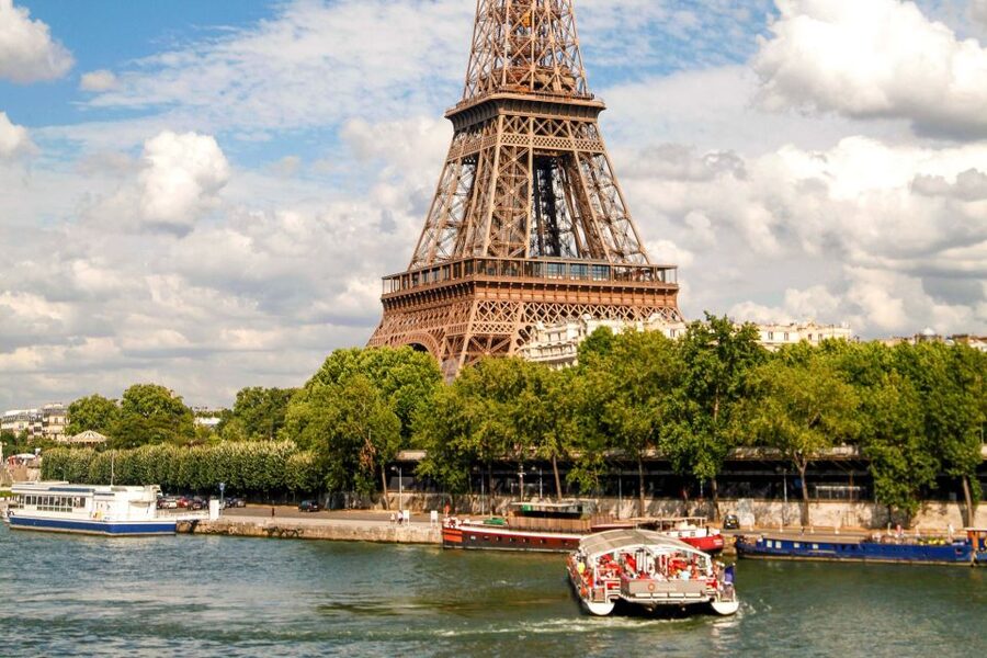 Paris: Eiffel Tower Access by Elevator & Seine River Cruise - The short walk and the English tower presentation