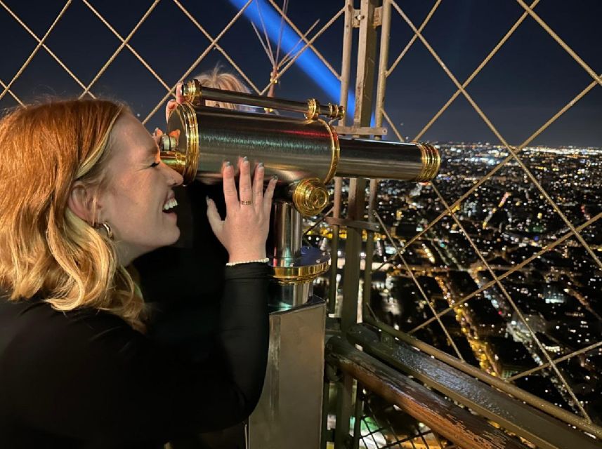 Paris: Eiffel Tower Tour & River Cruise with Summit Option - Walking to the Eiffel Tower entrance
