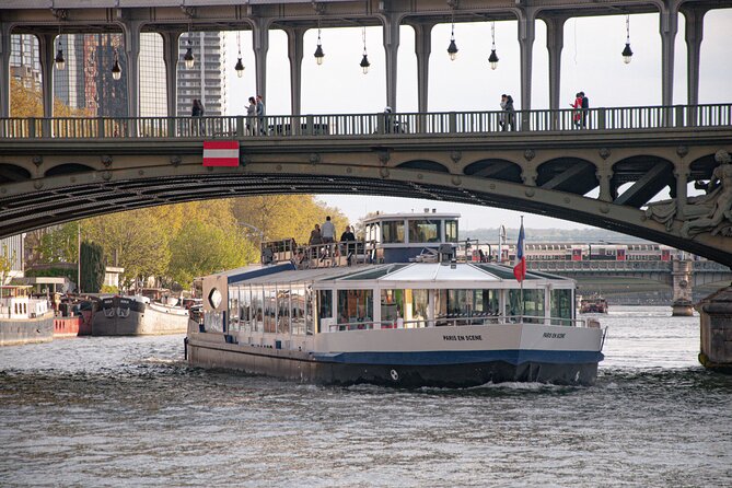 Paris en Scene 3 Course Seine River Dinner Cruise - Finding Île aux Cygnes and Pont de Bir-Hakeim