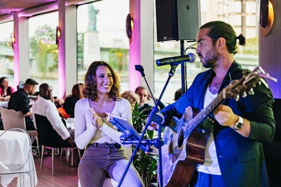 Paris: Gourmet Dinner Cruise on Seine River with Live Music - The upper deck is worth using