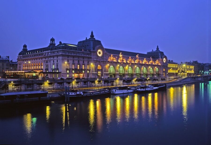 Paris: Happy Hour Evening Cruise on the Seine River - Open Terrace or Covered Cabin?