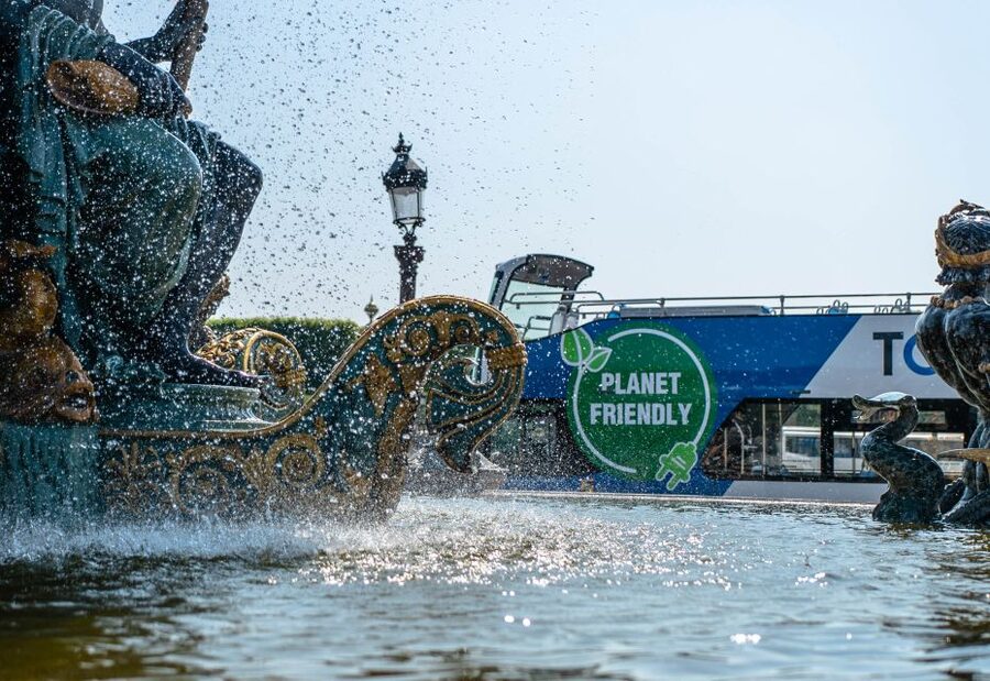 Paris: Hop-on Hop-off Bus Tour & Seine Cruise Bundle Tour - Who should book this Paris bus and boat pass?