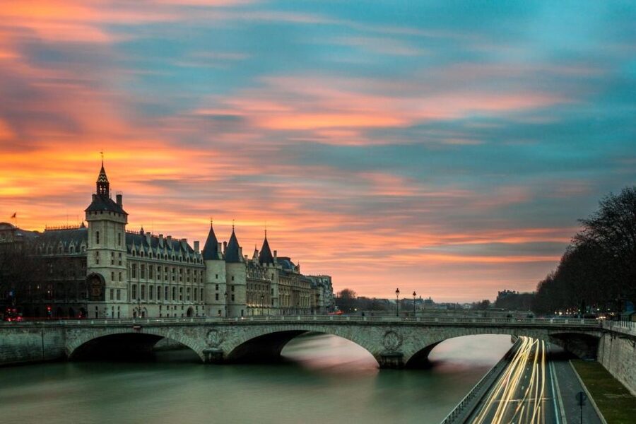 Paris: Louvre Museum Entry Ticket With Host and River Cruise - How much time should you allow?