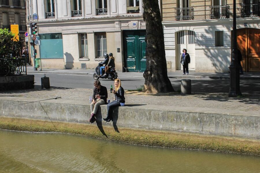 Paris: Seine River and Canal Saint-Martin Cruise - Temple, Hôtel du Nord, and the Dead Lock