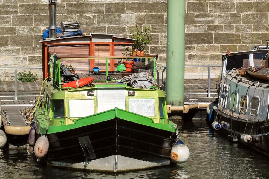 Paris: Seine River and Canal Saint-Martin Cruise - Comfort, food, and timing on board