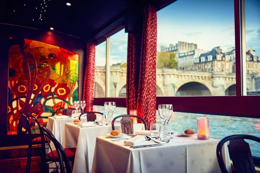 Paris: Seine River Cruise with 3-Course Dinner & Live Music - Finding Paris Seine at Port de Solférino