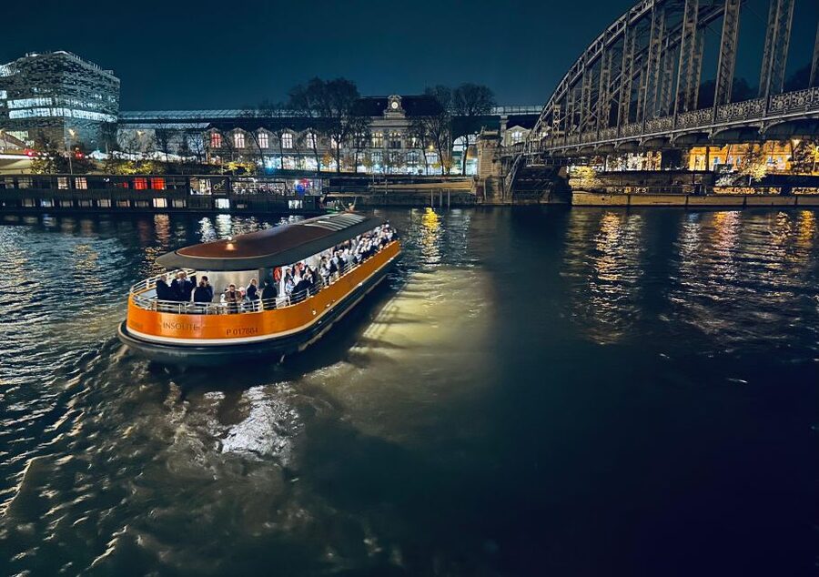 Paris: Seine River Panoramic Cruise - Practical timing and booking advice