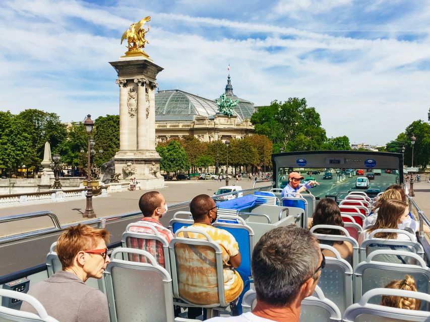 Paris: Tootbus Hop-on Hop-off (Optional River Cruise) - How useful is the audio guide?