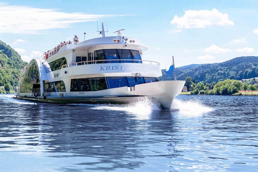 Passau: Crystal Ship Sightseeing Cruise - The Crystal Ship makes the boat the attraction