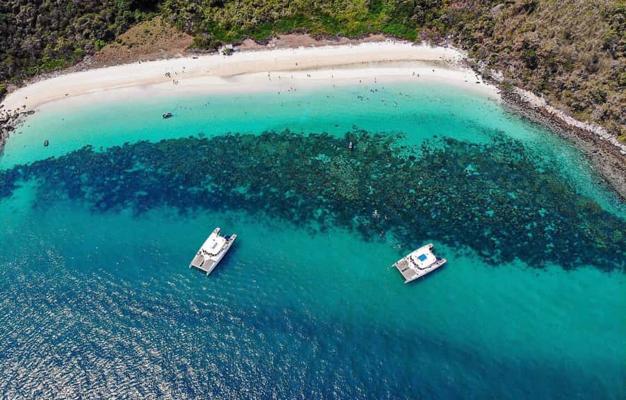 Pattaya: 3 Islands Day Tour on Catamaran with Buffet Lunch - The first hour on the water
