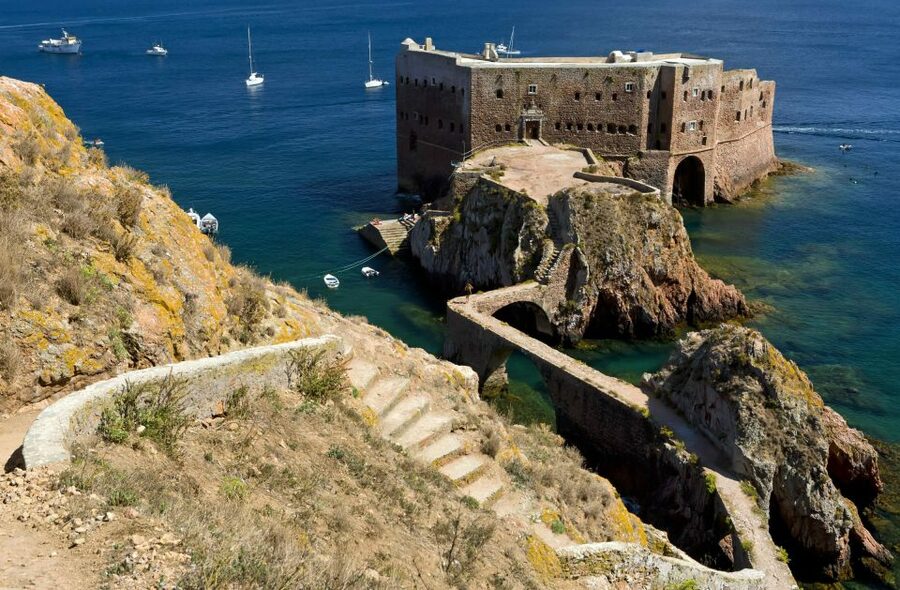 Peniche: Berlengas Roundtrip and Glass-Bottom Boat Cave Tour - Two hours on Berlenga Grande