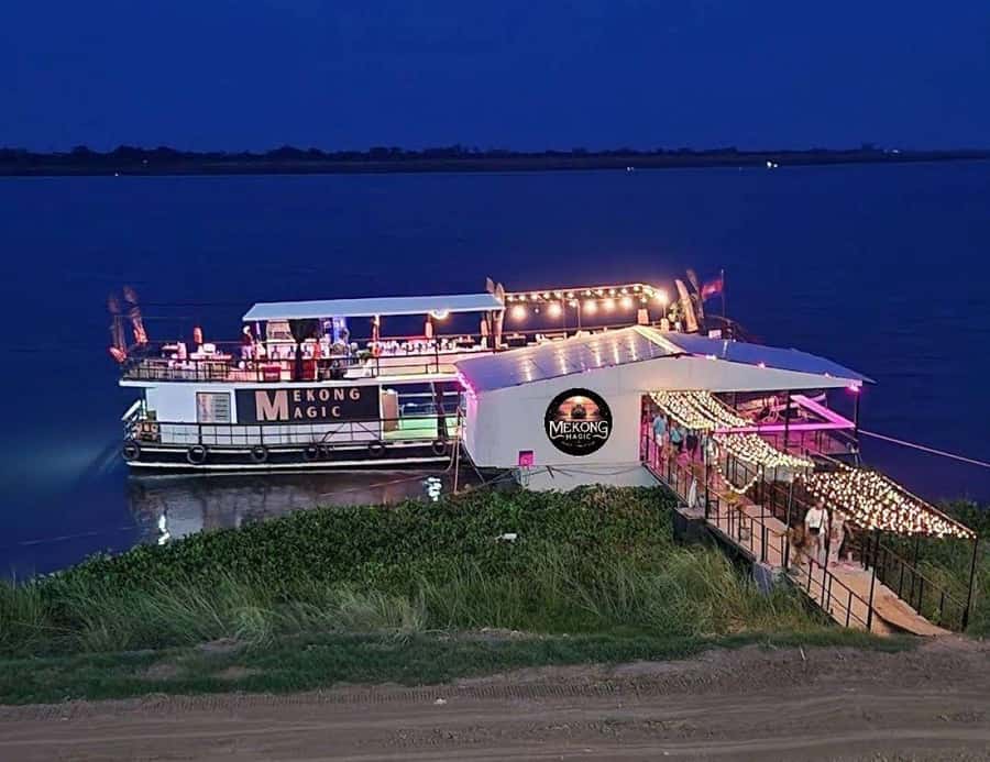 Phnom Penh: Sunset Cruise with Unlimited Beers & BBQ Buffet - Who Should Book This Cruise