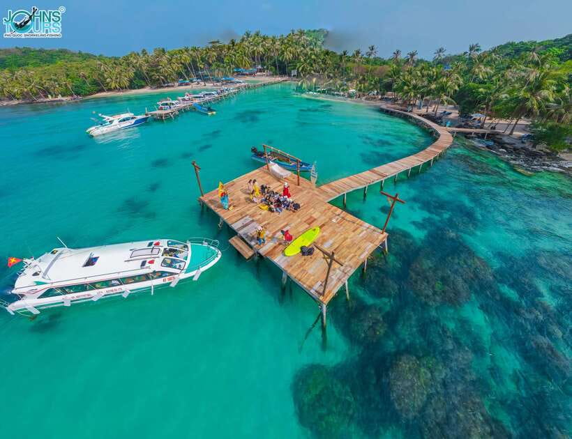 Phu Quoc: 3 Island Tour by Boat with Guide - Two coral stops before lunch