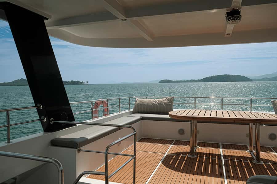 Phuket: James Bond Island and Phang Nga Bay by Premium Yacht - Canoeing through Hong Island caves