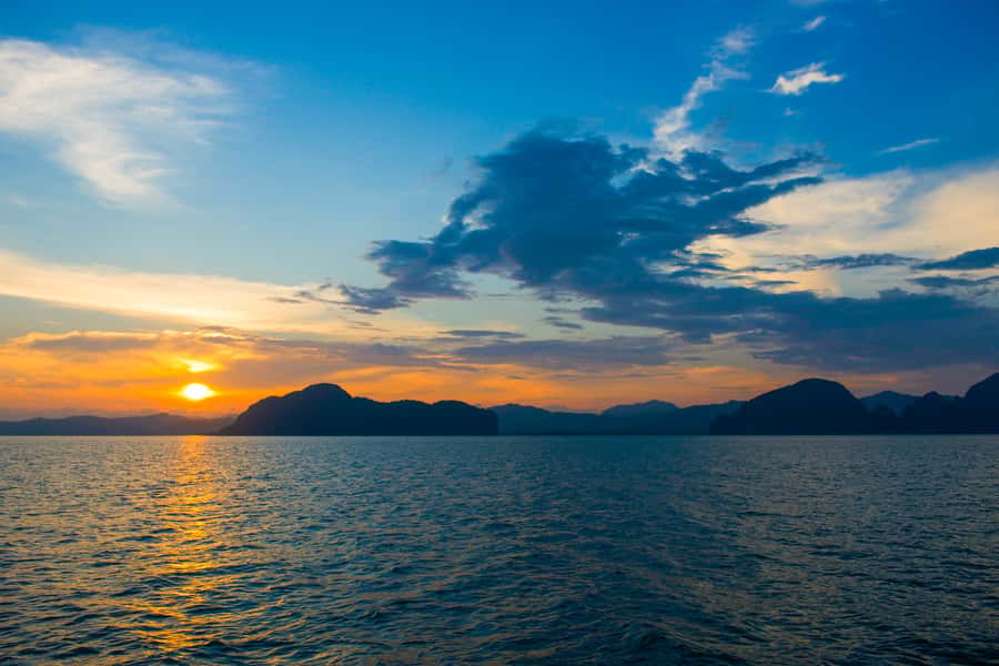Phuket: James Bond Island Luxury Sunset Cruise - Dinner, sunset, and the ride back