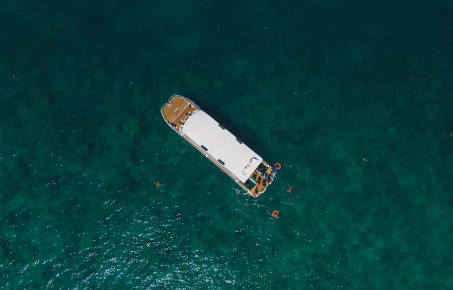 Phuket: Phi Phi, Bamboo & Maithon by Premium Speed Catamaran - Snorkeling, kayaking and Viking Cave