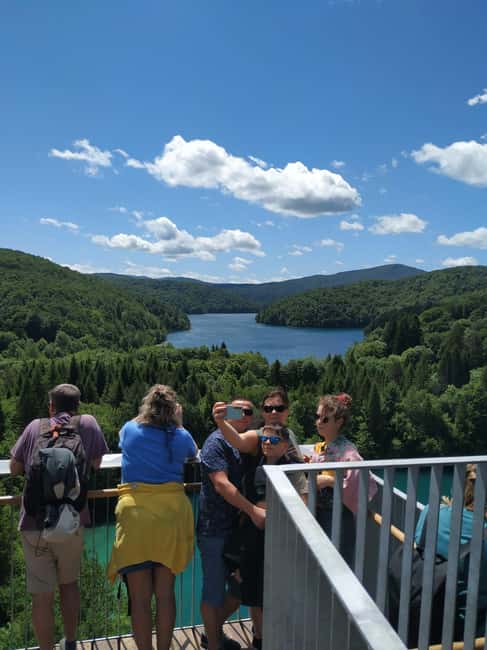 Plitvice Lakes: Guided Walking Tour with Bus and Boat Ride - Upper lakes or the full route