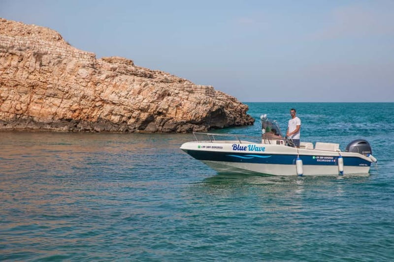 Polignano a Mare: Boat Tour with Prosecco and Snacks - Meeting points and pickup need a little attention