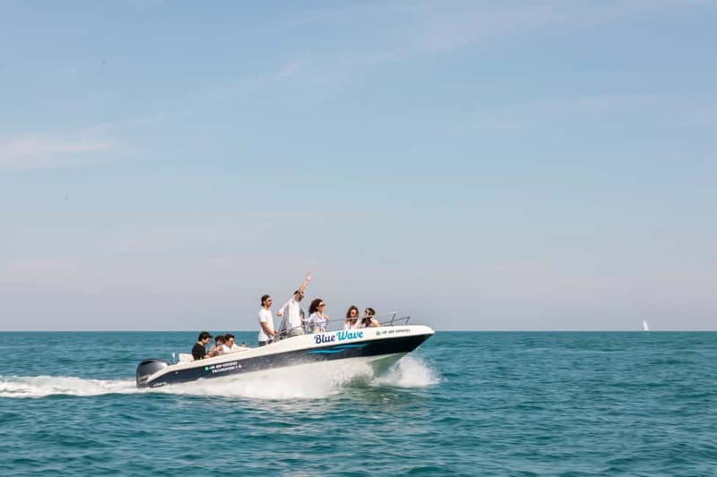 Polignano a Mare: Boat Tour with Prosecco and Snacks - Why the Polignano coast is best seen from a boat