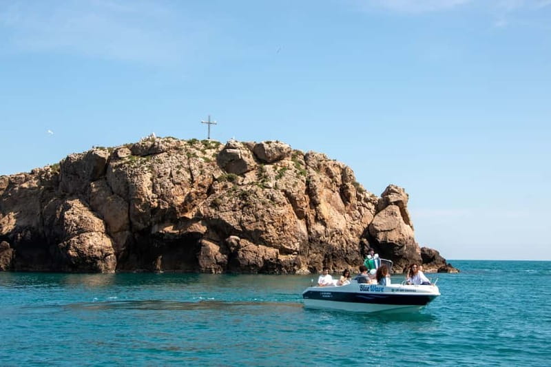 Polignano a Mare: Boat Tour with Prosecco and Snacks - Lama Monachile gives you the classic Polignano view