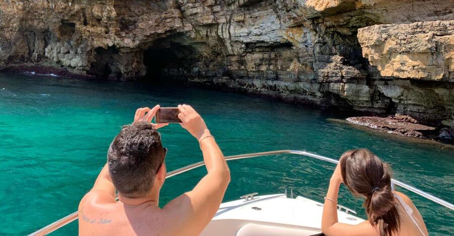 Polignano a Mare: Cave Boat Tour with Aperitif - San Vito departure and the practical transfer question