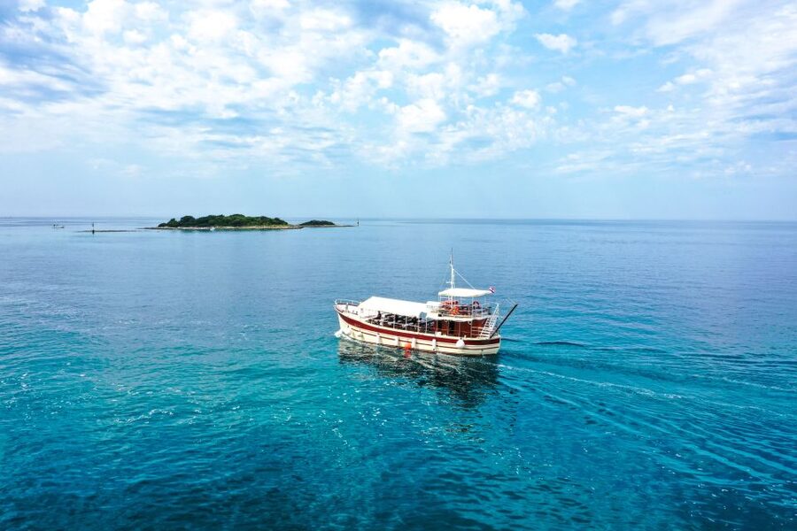Poreč: Panoramic Morning Cruise Among 20 Islands with Drinks - Key points to know before you board