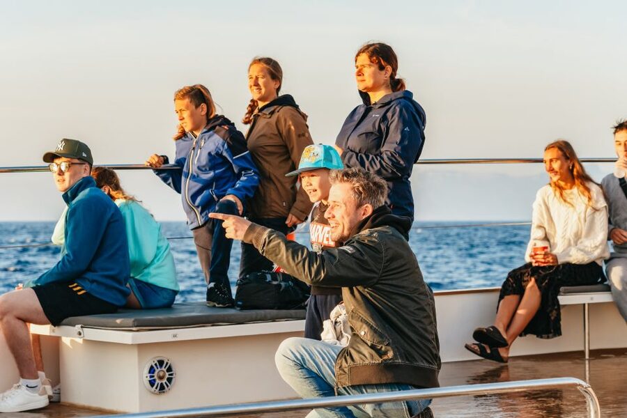 Port d'Alcudia: Sunrise at Sea & Dolphin Watching Boat Tour - Practical packing advice