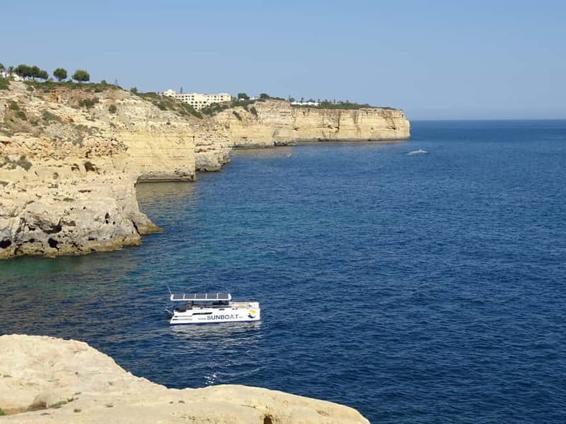 Portimão: Benagil Caves & Golden Coast Eco Catamaran Tour - How this catamaran compares with a smaller boat