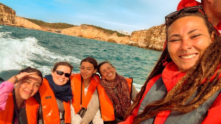 Portimão: Carvalho & Marinha Beach, Benagil Cave Boat Tour - Why this short boat ride works so well