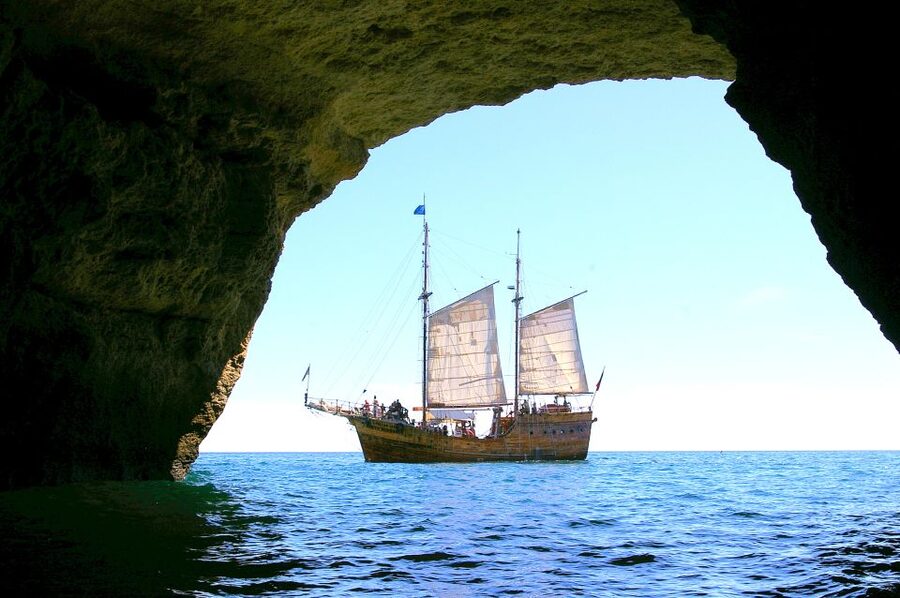Portimão: Pirate Ship Cave Cruise - Key Points
