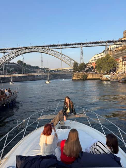 Porto: 6 Bridges Cruise, Welcome Drink & Sunset Option - The riverside churches and Porto’s upper slopes