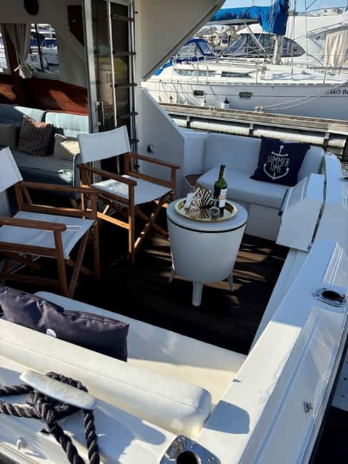 Porto: 6 Bridges Cruise, Welcome Drink & Sunset Option - Maria Pia Bridge and the changing river view
