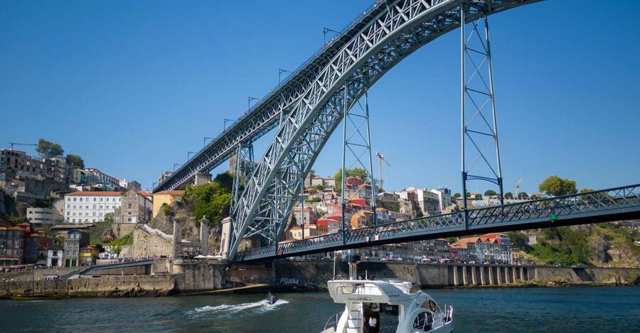 Porto: 6 Bridges Port Wine River Cruise with 4 Tastings - Starting at Douro Marina near Afurada