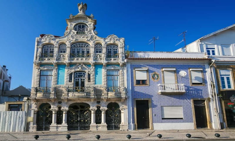 Porto: Aveiro, Cruise, Costa Nova & Capela da Pedra Full Day - Senhor da Pedra: a chapel surrounded by the sea